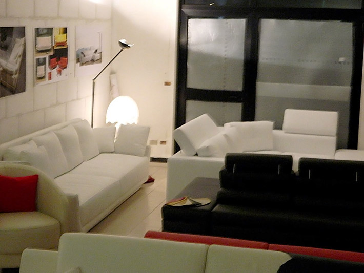Divani exposizione foto 6